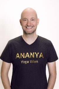 yoga ausbildung wien und online Carsten Scholian
yoga ausbildung wien und online